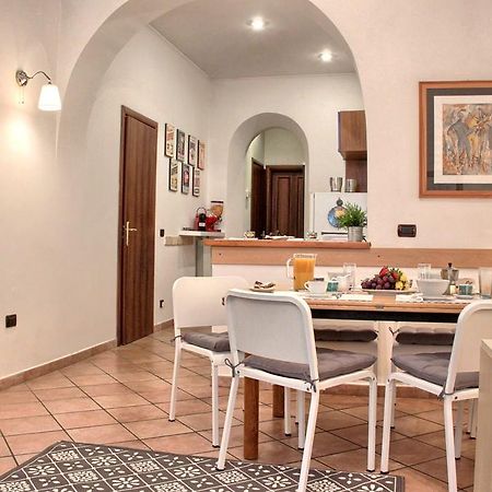 Coliseum Rome Apartments Roma Quarto foto